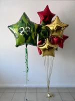 Звезда камуфляж с надписью и фонтан из звёзд