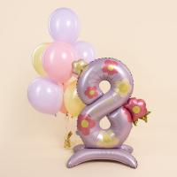 Цифра восемь с рисунком и нежный фонтан из шаров