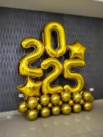 Цифры на выпускной на подставке 