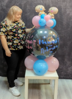 Чёрный шар на подставке с пупсами 