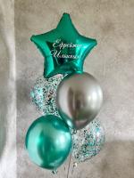 Фонтан из зелёных и серебряных шаров