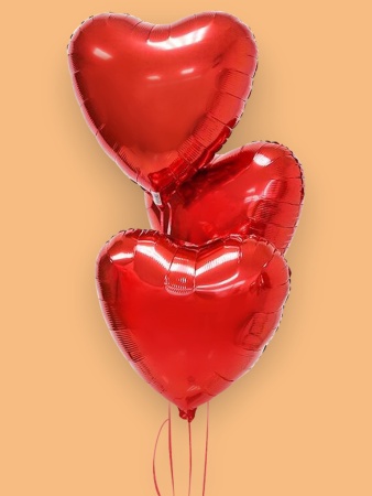 Фольгированные красные сердца 